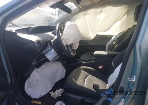 2017 Toyota Prius Three z USA, uszkodzony, nr VIN JTDKARFU7H3052076